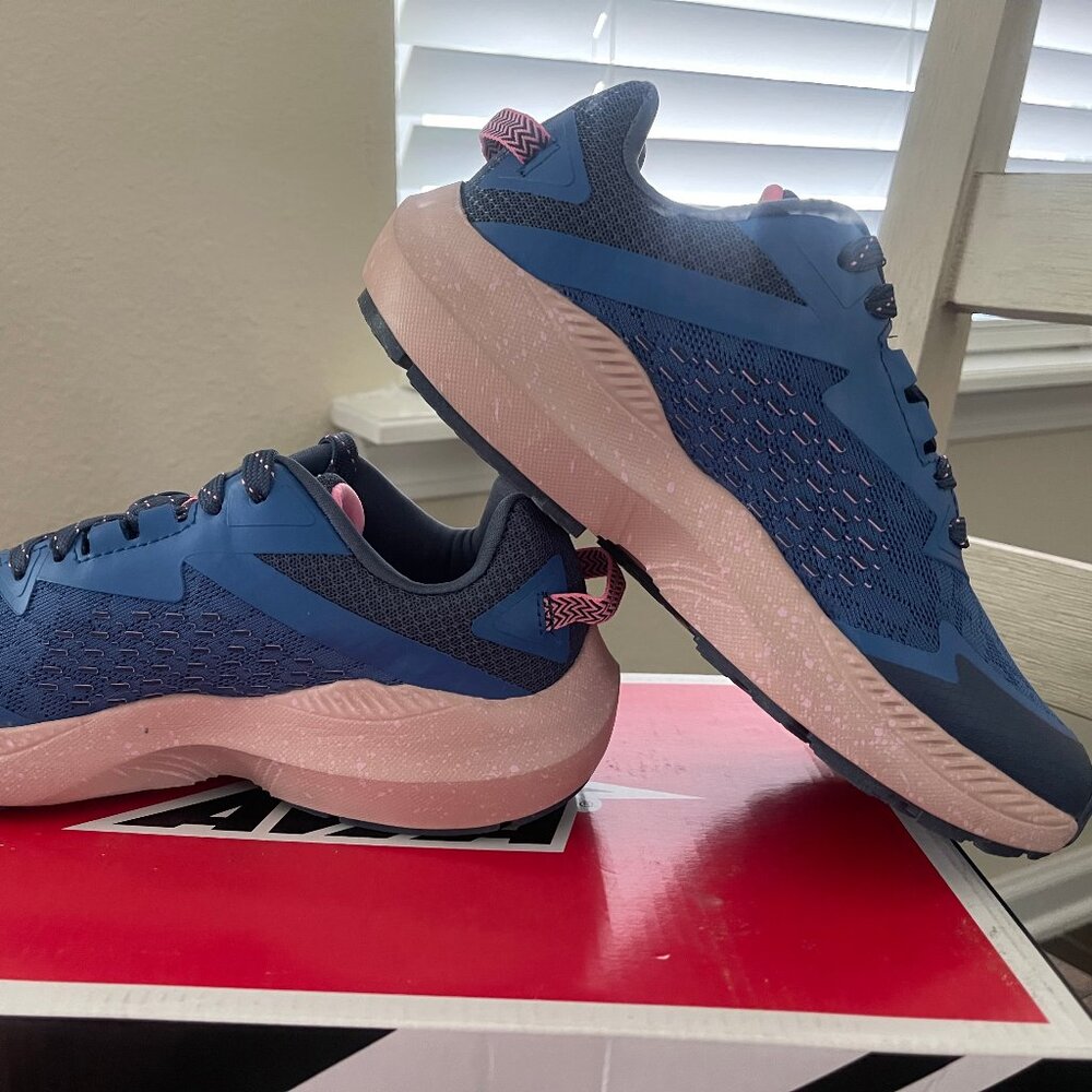 Avia size 6